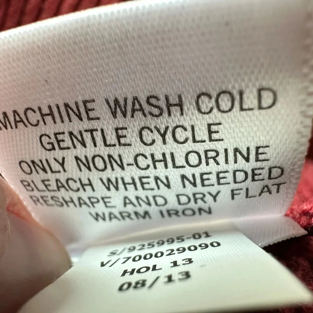 Banana Republic Size Medium Maroon Sweater